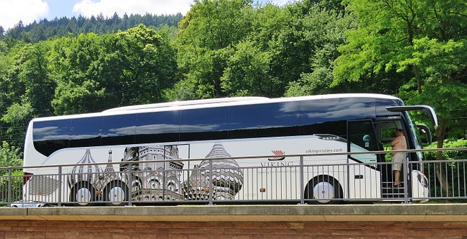 Busreise online buchen by Reisebüro Fernweh ade